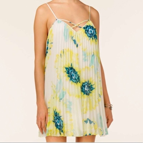 Guess Pleated Chiffon Mini Dress - Picture 1 of 10